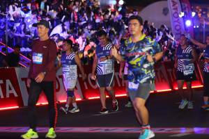 BIB: 0719, 143246
                            <button type="button" onclick="openModal(23204487)" class="btn btn-primary btn-sm float-right btn-popup" data-toggle="modal" data-target=".modal-high-quality">
                        <i class="fas fa-shopping-cart"></i> Add to Cart
                    </button>
                                            <button type="button" onclick="isThisMe(23204487, true)" class="btn btn-success btn-sm float-right btn-popup btn-isme hidden" data-toggle="tooltip" data-placement="bottom" title="นี่คือรูปของคุณใช่ไหม คลิกที่นี่เพื่อเอาเข้าอัลบั้ม">
                        <i class="fas fa-plus"></i> Add to album
                    </button>
                    <button type="button" onclick="isThisMe(23204487, false)" class="btn btn-warning btn-sm float-right btn-popup btn-isnotme hidden">
                        <i class="fas fa-ban"></i> Remove from album
                    </button>